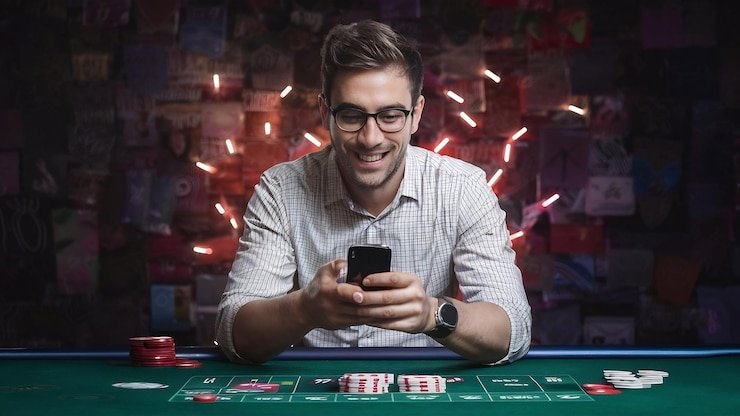 Proses langkah demi langkah instalasi APK pokeronline77 di Android dengan tangkapan layar pengaturan keamanan